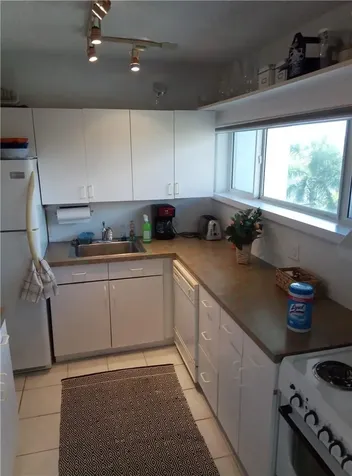 500 SE 21st Avenue Deerfield Beach FL 33441