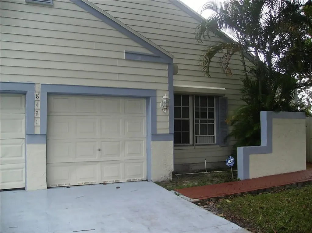 8421 SW 10th Court Pembroke Pines FL 33025