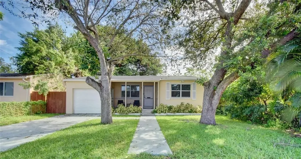 1011 N 25th Avenue Hollywood FL 33020