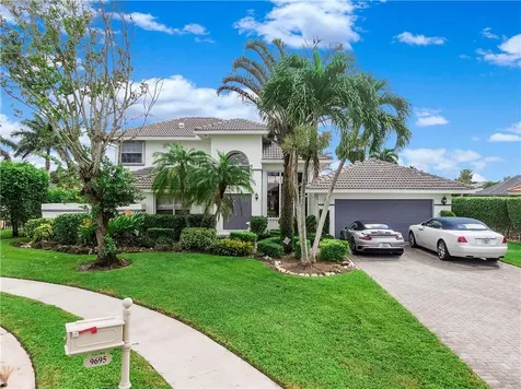 9695 W Lake Court Boca Raton FL 33434