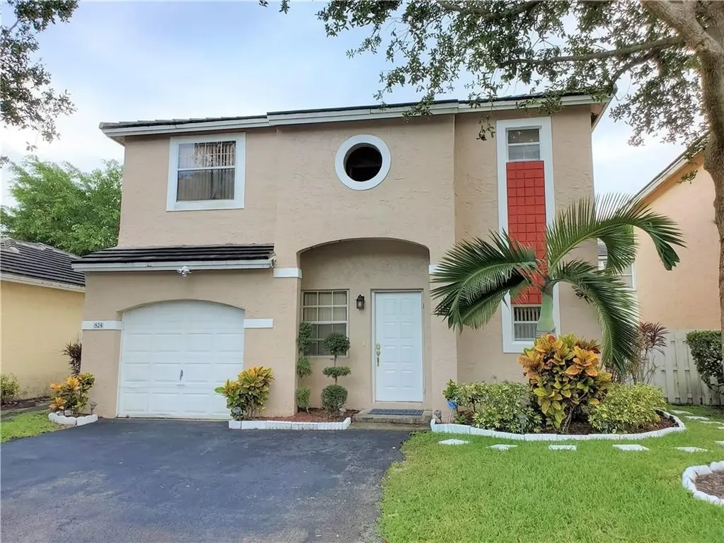 824 NW 99th Avenue Plantation FL 33324