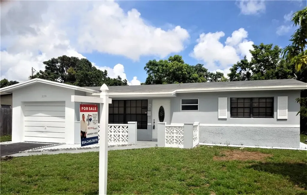 2230 NW 51st Avenue Lauderhill FL 33313
