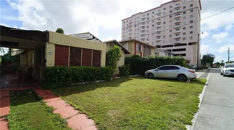753 NW 22nd Court Miami FL 33125
