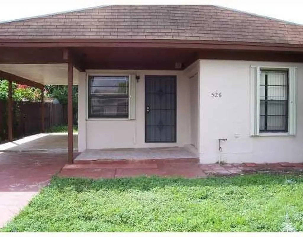 5266 NW 192nd Lane Miami Gardens FL 33055