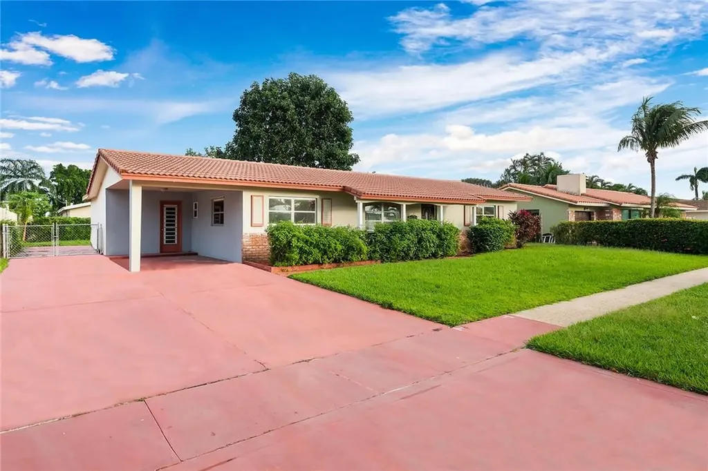 612 NW 15th Court Boca Raton FL 33486