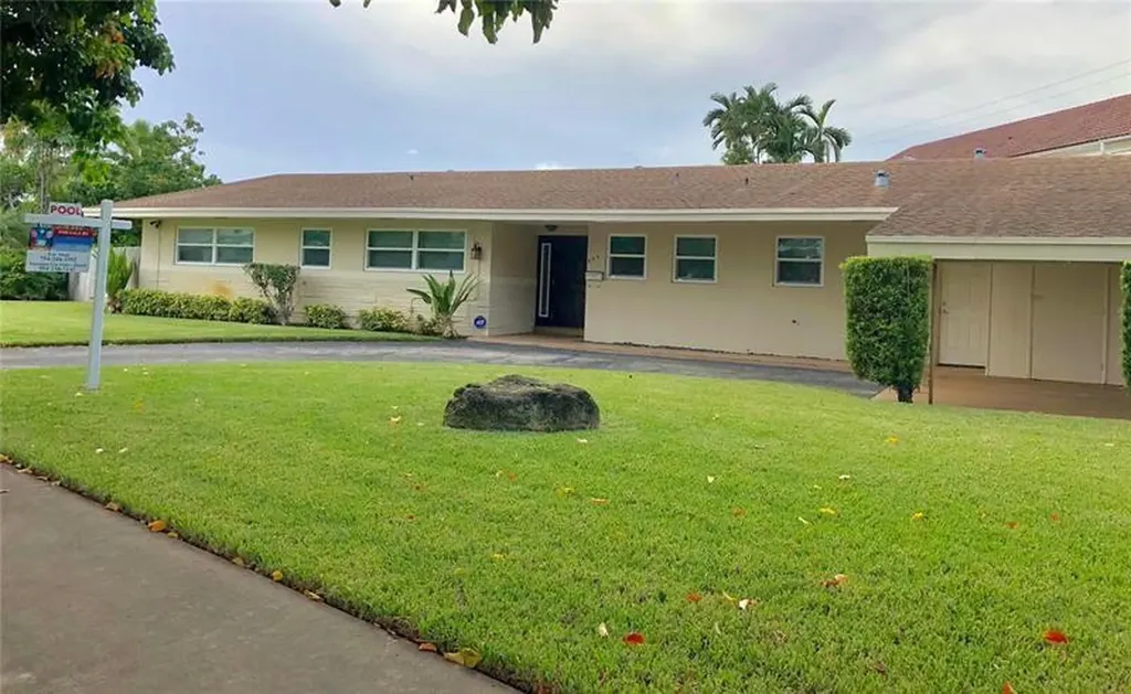 806 N Highland Drive Hollywood FL 33021