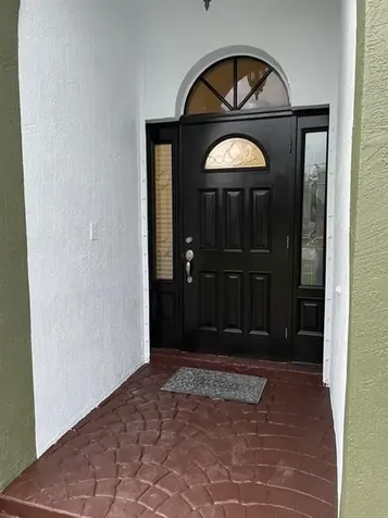 5725 SW 19th Street West Park FL 33023