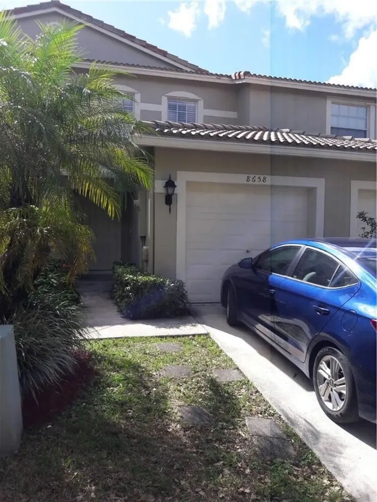 8658 S Southgate Shores Circle Tamarac FL 33321