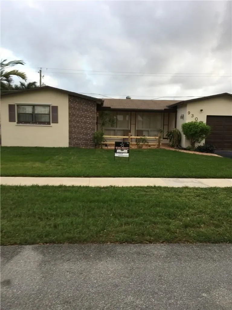 9300 SW 55th Street Cooper City FL 33328