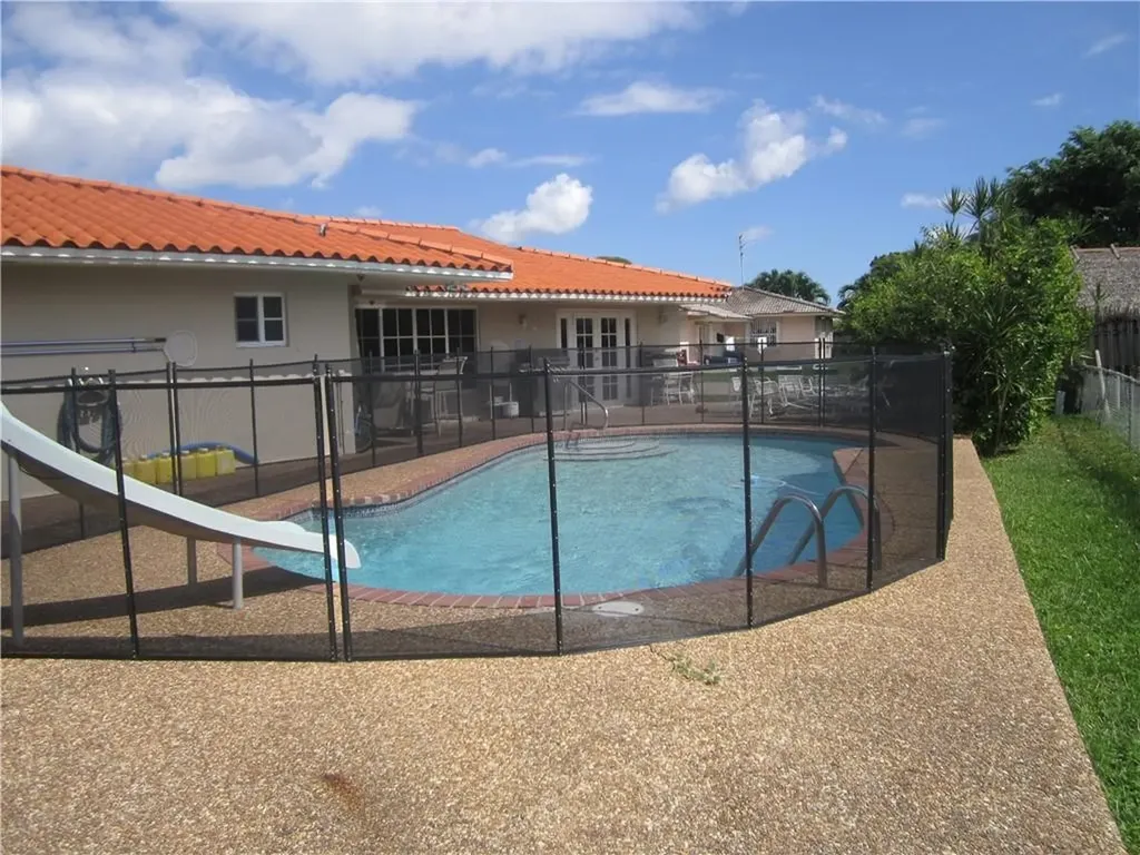 11950 SW 25th Terrace Miami FL 33175