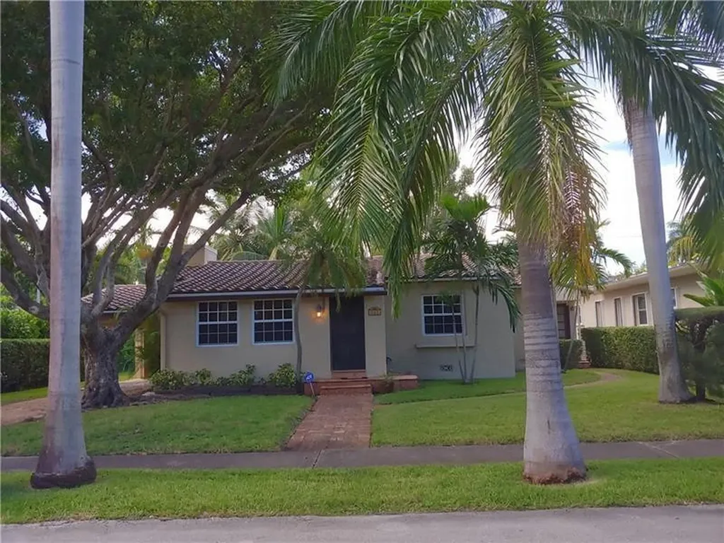 1021 Van Buren Street Hollywood FL 33019
