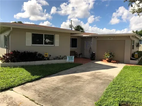 2570 NE 215th Street Miami FL 33180