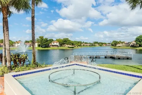 6635 NW 173rd Lane Hialeah FL 33015