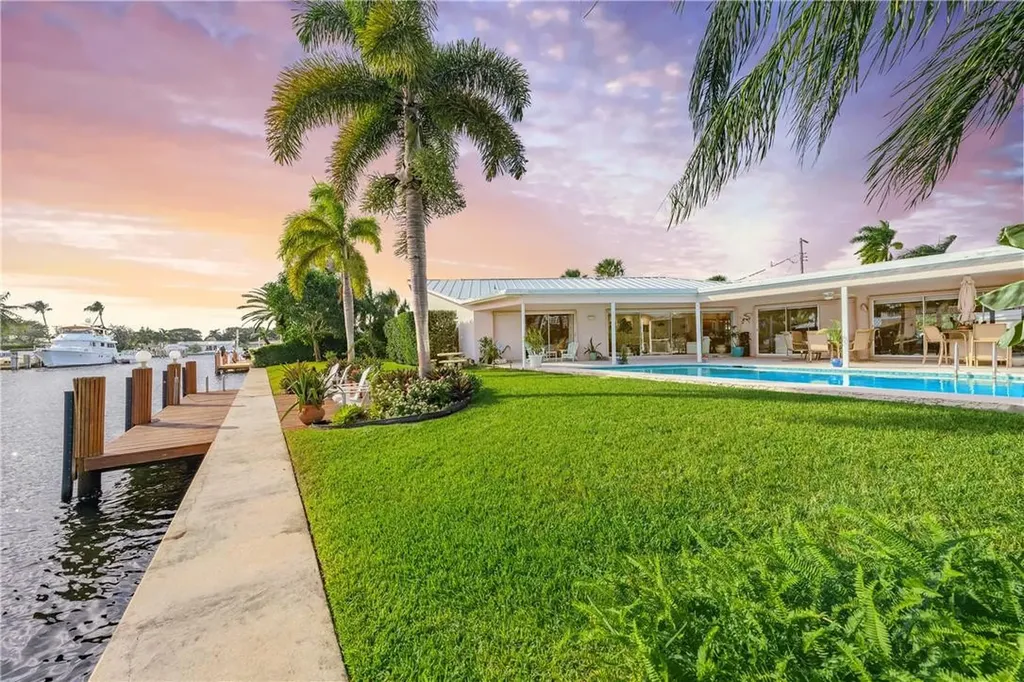 2800 NE 9th Street Pompano Beach FL 33062