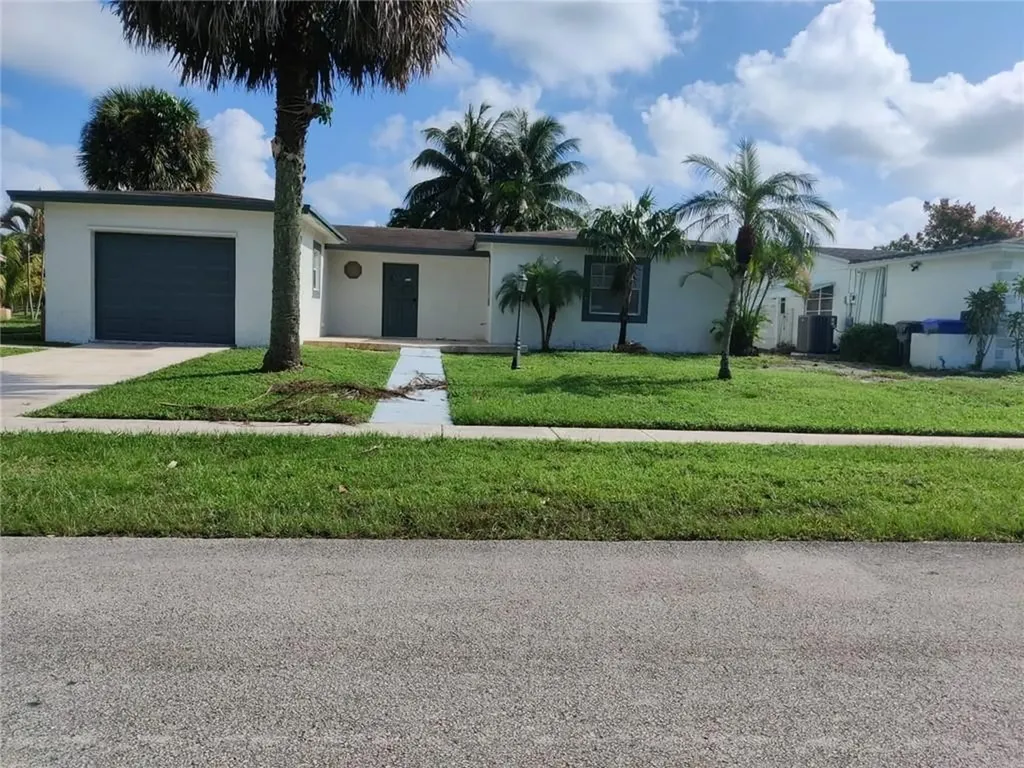 1020 SW 63rd Terrace North Lauderdale FL 33068