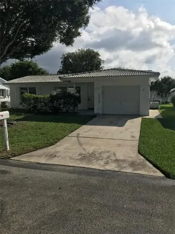 8950 NW 14th Street Plantation FL 33322