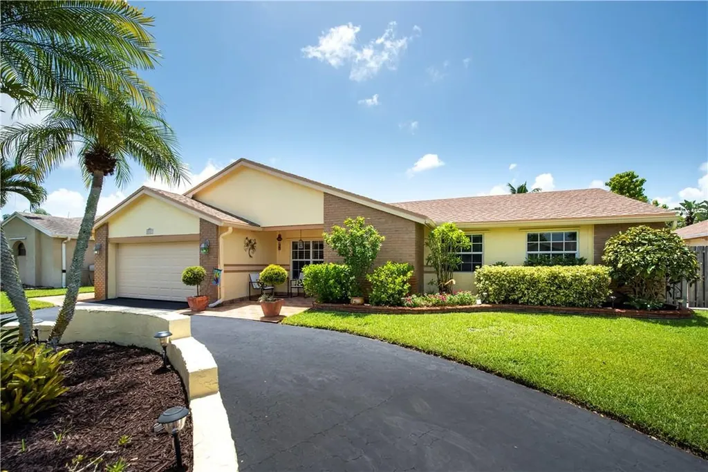 5247 SW 116th Terrace Cooper City FL 33330