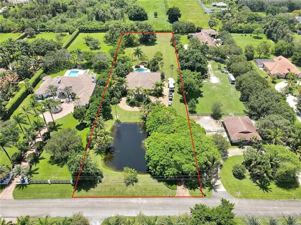 5551 Thoroughbred Lane Southwest Ranches FL 33330