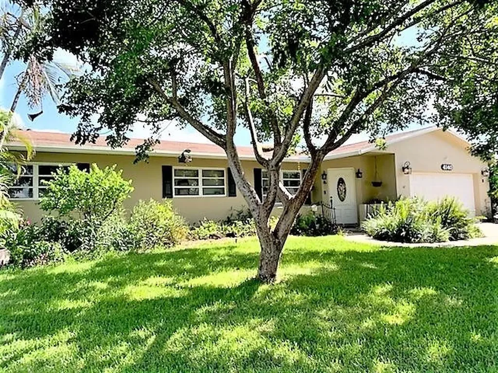 4140 NW 9th Street Coconut Creek FL 33066