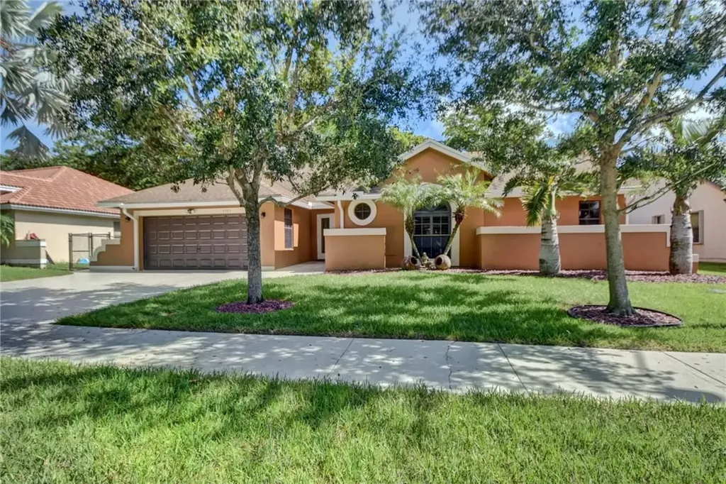 4305 NW 52nd Street Coconut Creek FL 33073