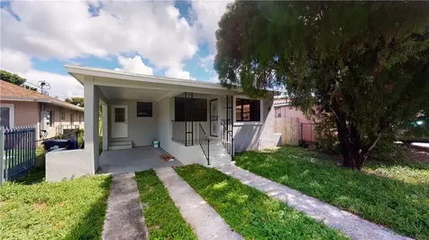 2269 NW 49th Street Miami FL 33142