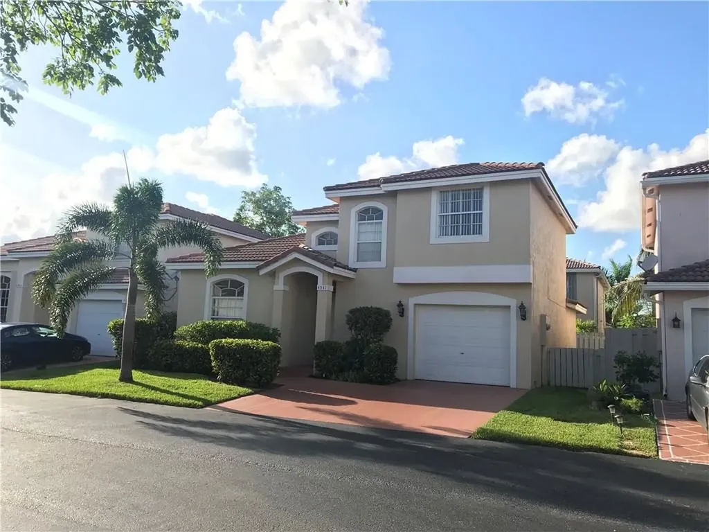 4541 NW 60th Lane Coconut Creek FL 33073