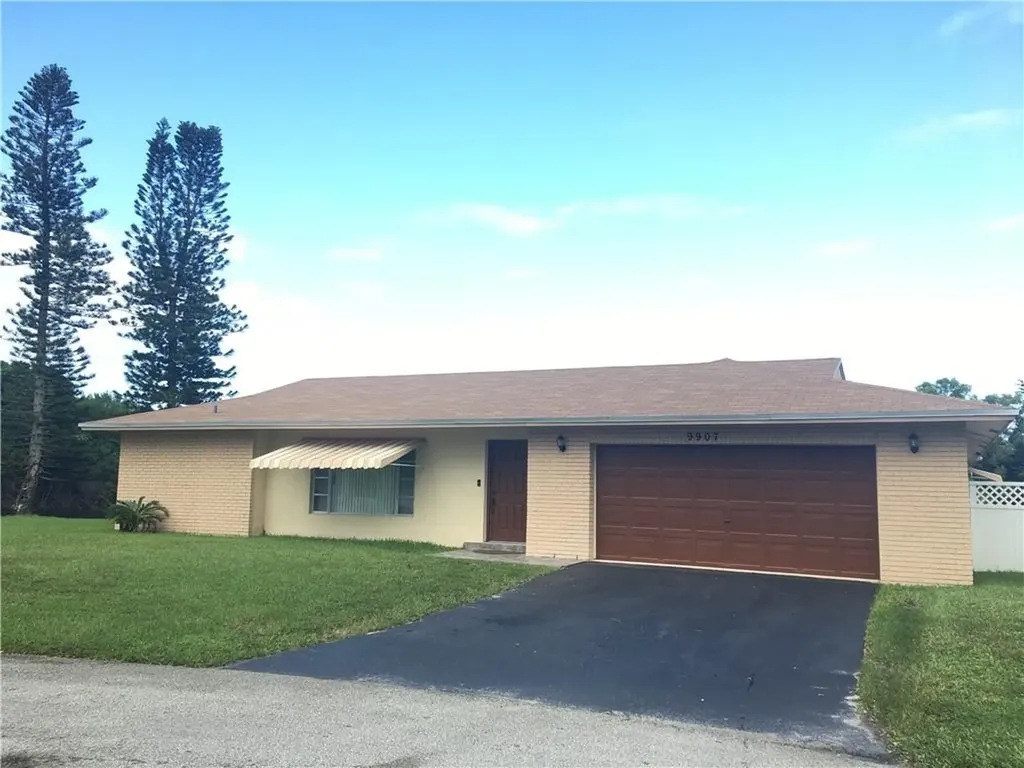 9907 NW 67th Court Tamarac FL 33321