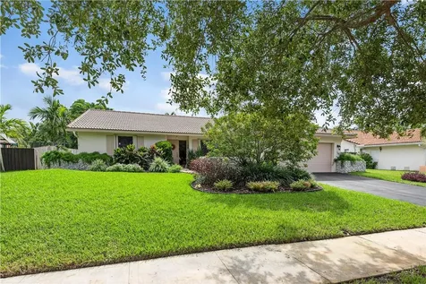 1430 NW 94th Terrace Plantation FL 33322
