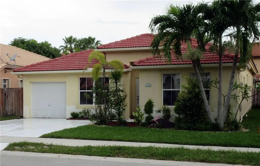 14063 N Cypress Cove Circle Davie FL 33325
