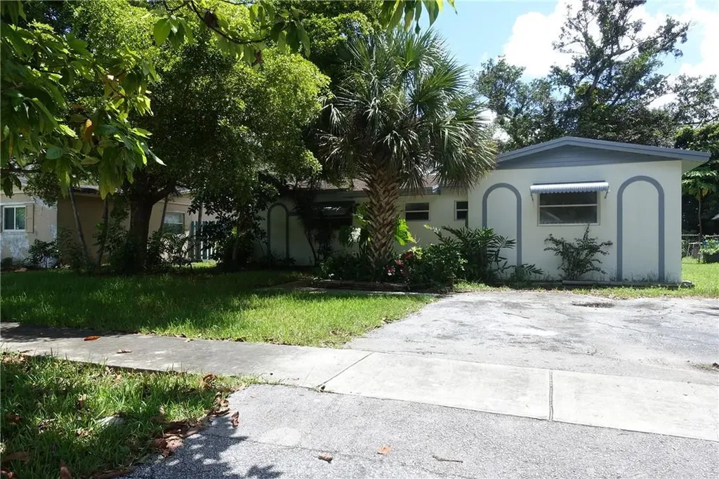 530 SW 49th Terrace Margate FL 33068