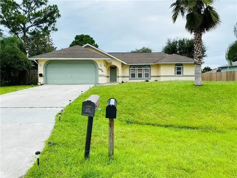 1070 SW Dubois Avenue Port St Lucie FL 34953