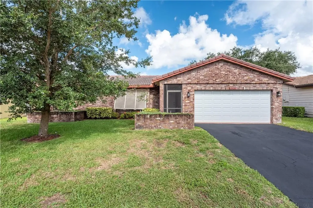 2524 NW 98th Lane Coral Springs FL 33065