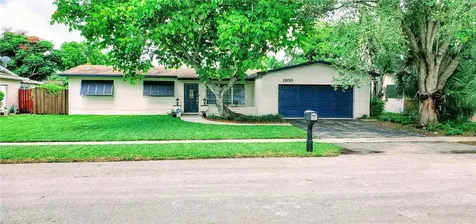 1900 NW 117th Terrace Pembroke Pines FL 33026