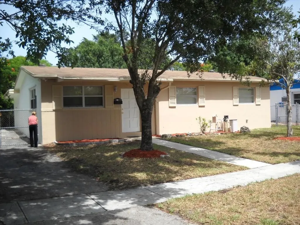 560 SW 51st Avenue Margate FL 33068