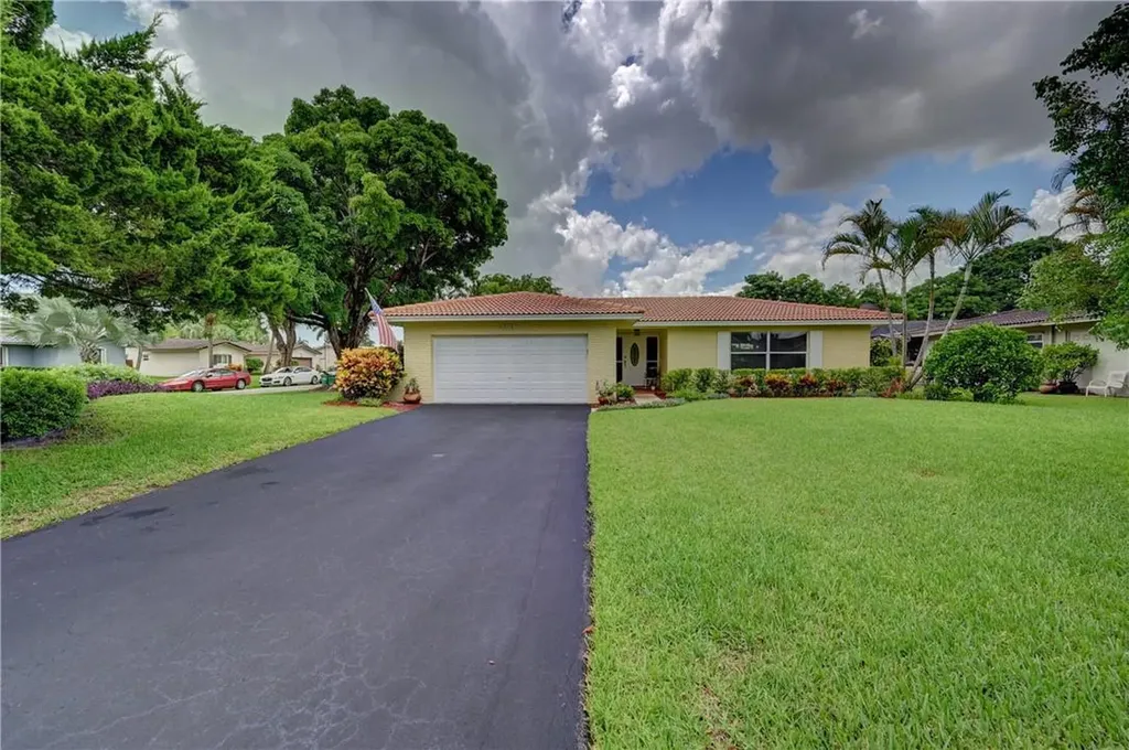 8710 NW 21st Court Coral Springs FL 33071