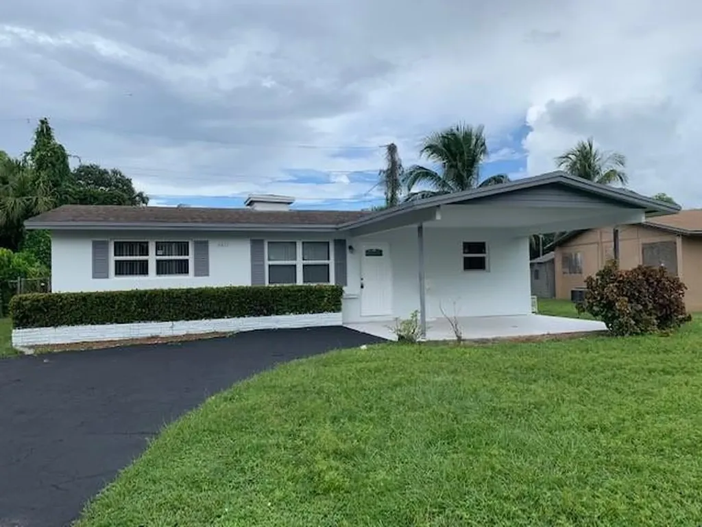 4411 NW 36th Street Lauderdale Lakes FL 33319