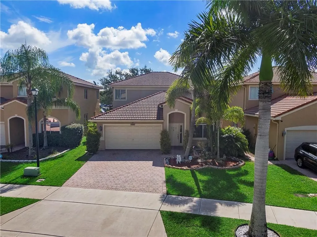 5008 Pebblebrook Terrace Coconut Creek FL 33073