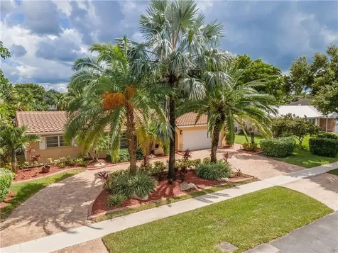6101 SW 8th Court Plantation FL 33317