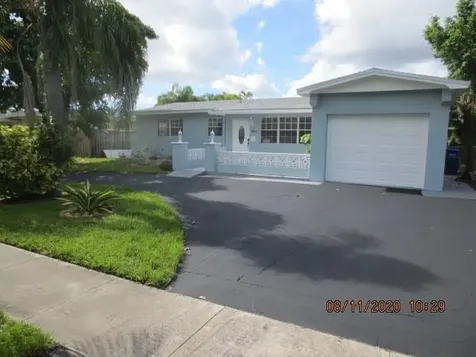 6710 SW 8th Street Pembroke Pines FL 33023