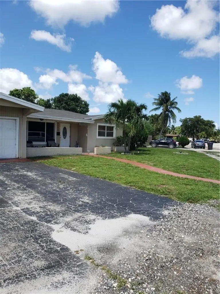 3500 NW 36th Terrace Lauderdale Lakes FL 33309