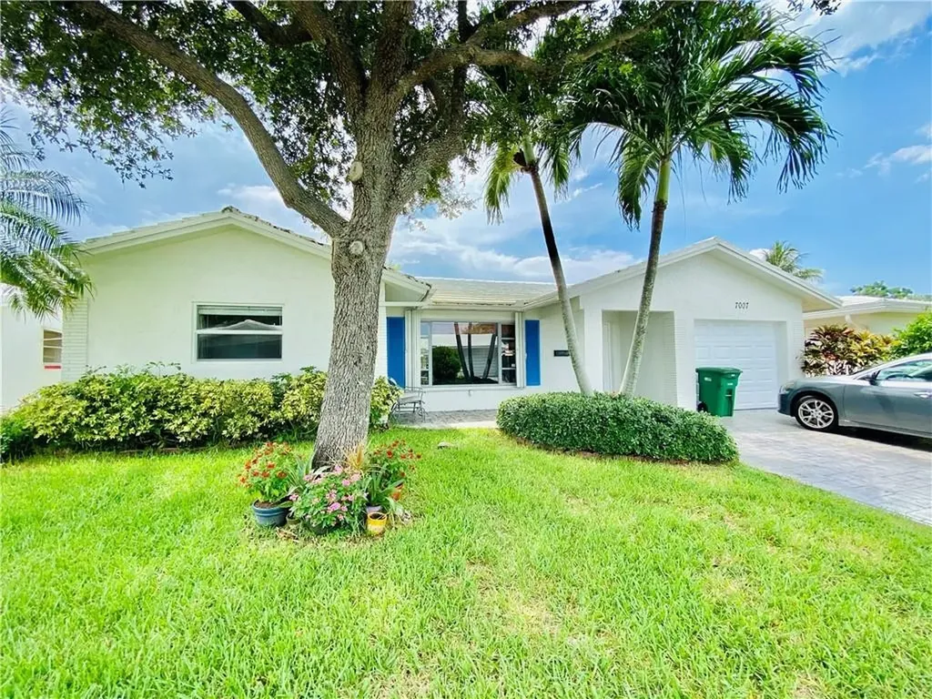 7007 NW 73rd Avenue Tamarac FL 33321