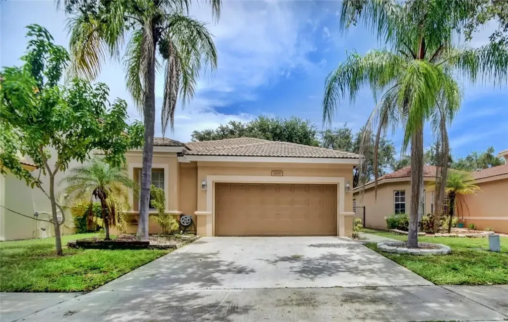 4929 Egret Court Coconut Creek FL 33073