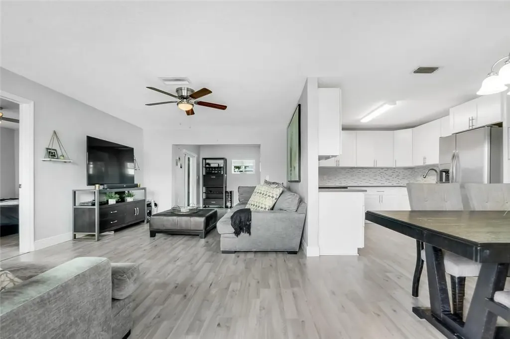8980 NW 25th Street Sunrise FL 33322