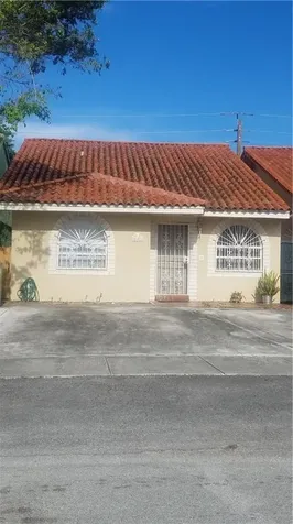 5651 W 20th Court Hialeah FL 33016