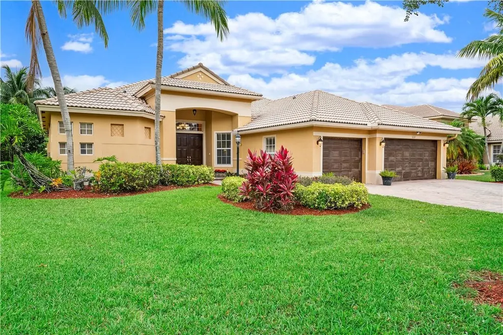 6637 NW 108th Terrace Parkland FL 33076
