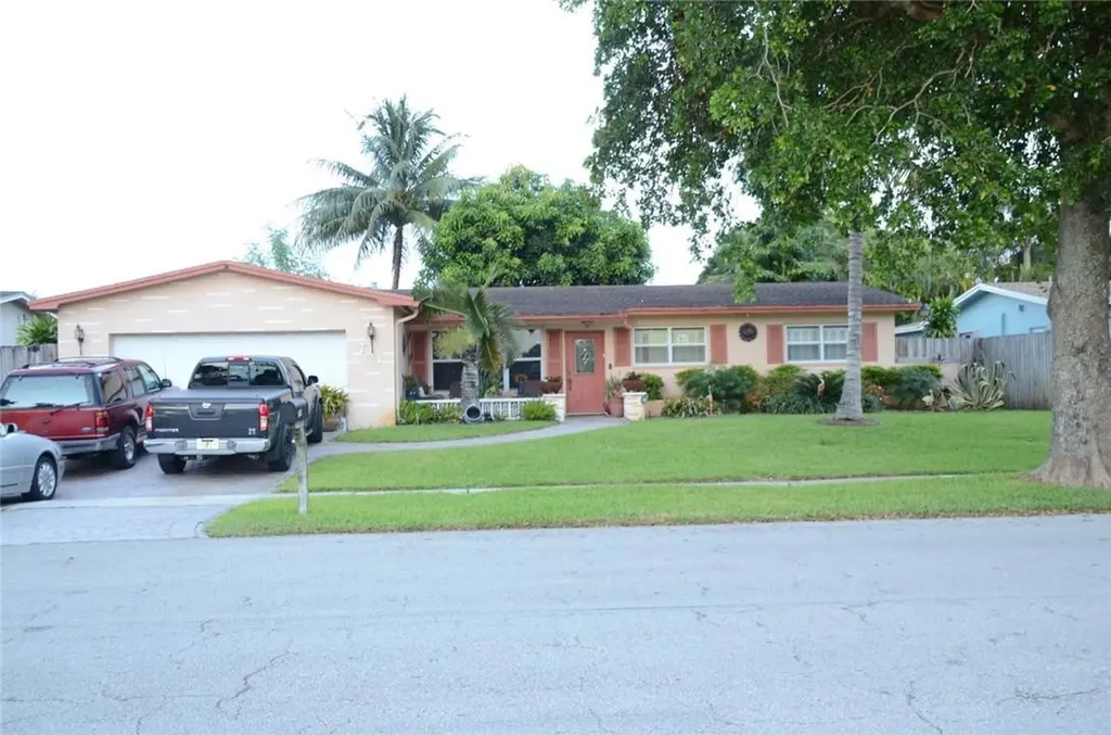 741 NW 93rd Terrace Pembroke Pines FL 33024