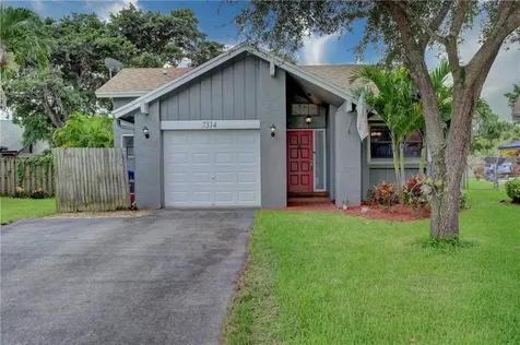 7314 NW 38th Court Coral Springs FL 33065