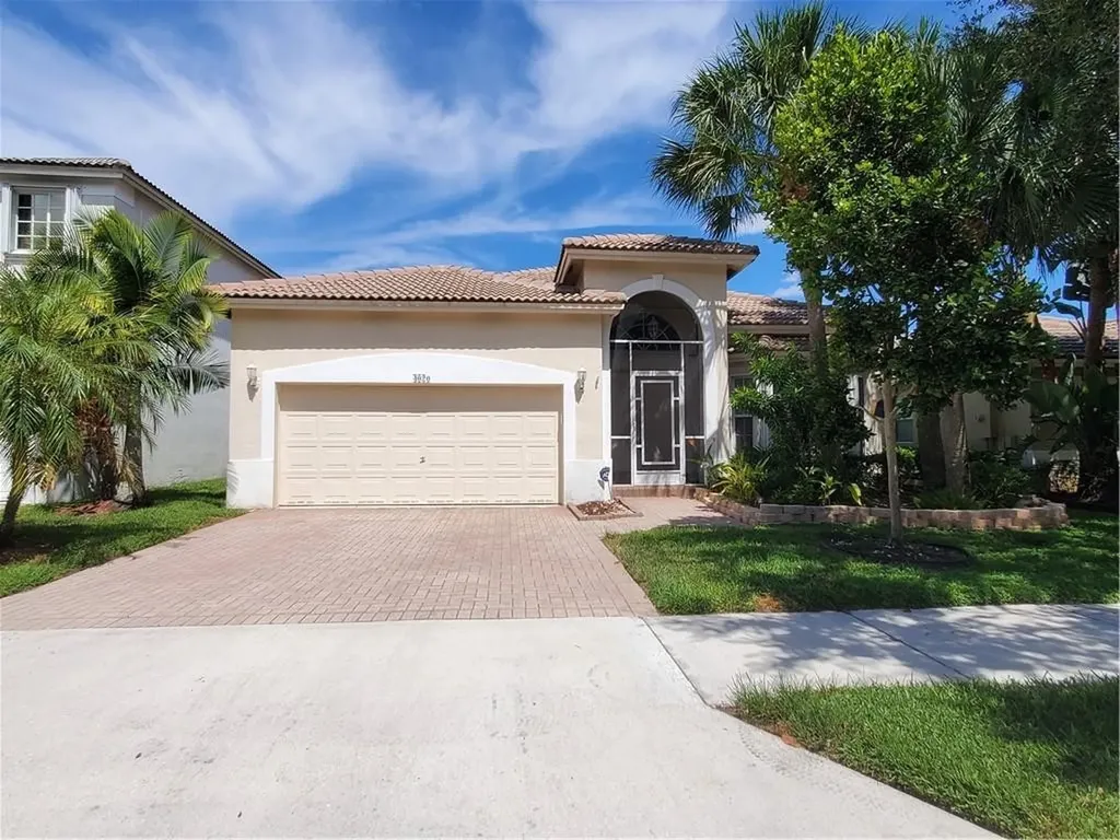 4020 Turquoise Trail Weston FL 33331