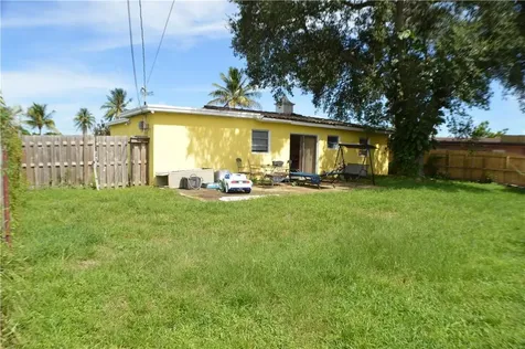 16922 NW 53rd Court Miami Gardens FL 33055
