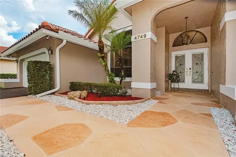4749 NW 98th Lane Coral Springs FL 33076